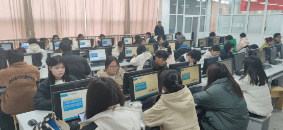 信息工程学院举办《基于ROS的机器人智能语音交互系统设计与研究》学术讲座